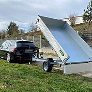 Zum Jubiläum Anhänger und Abrollsysteme vorstellen