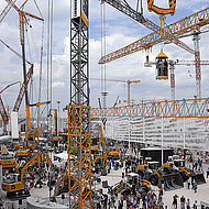 Firmengruppe Liebherr erzielt 2015  einen Rekordumsatz von 9,2 Mrd. Euro