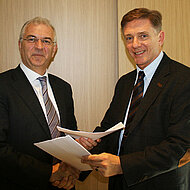 Strategische Allianz für Antriebssysteme mobiler Maschinen