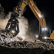 Abbruchzange versus Massivbeton