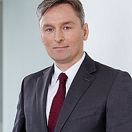 Hybrid Electric Vehicle und ­Transmission unter neuer Leitung