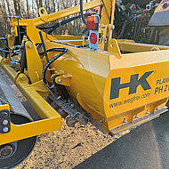 Planierhobel »Maxi« erfolgreich im Einsatz