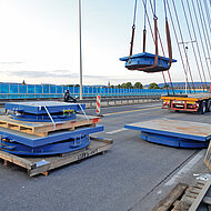 Austauschlager für die Rheinbrücke bei Neuwied geliefert 