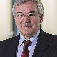 Verbandspräsident Bauer feiert 60. Geburtstag