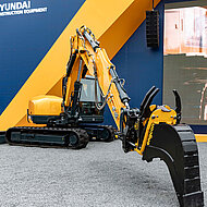 Hyundai Bagger ab Werk mit Vorbereitung für Tiltrotatoren von Engcon