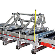 Neue Ablageständer für Anbaukehrbesen