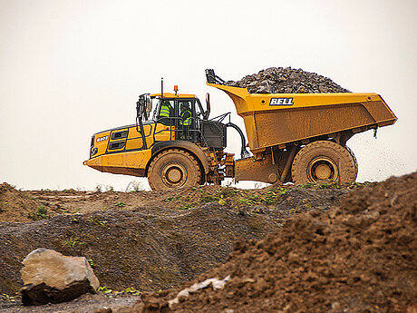Als »Crossover« will der neue B60E im Steinbruch mit höherer Tonnage und geringeren Verschleißkosten punkten