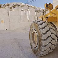 Reifen für Über- und Untertagebergwerke, Steinbrüche und Baustellen