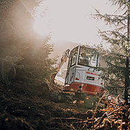 Geballte Maschinenpower für Uphill- und Downhilltrails