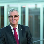 Zeppelin-Konzernchef Gerstmann im Amt bestätigt