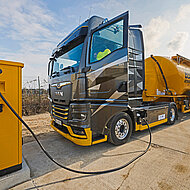 Vollelektrische Transportlösung für emissionsfreie Bau- und Betonlogistik