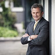 Bauindustrie: Peter Hübner als BAUINDUSTRIE-Präsident wiedergewählt