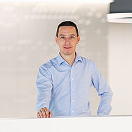 B&R: E-Mobility-Experte setzt bei Batterieproduktion auf Branchenexperten und Automatisierung