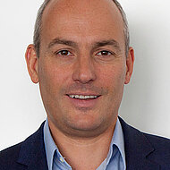 Blandford folgt auf Gasparri und Lizenzvereinbarung mit Sumitomo 