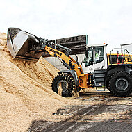 Neuer Radlader für Holzwerke Weinzierl 