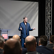 Positive Bilanz zum ersten Branchentreff für Straßenbau in Magdeburg