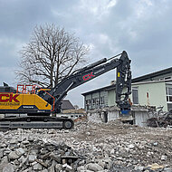 Robuste Maschinentechnik für Abbruch-Projekt