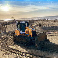 Größtes Sandbike-Rennen der Welt: Boulard TP vertraut auf Liebherr-Planierraupen