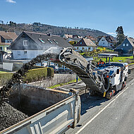 Neue Kaltfräse W 150 F(i) für hohe Fräsleistung auf engem Raum