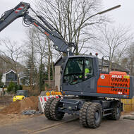 18-Tonner beim Leitungsbau