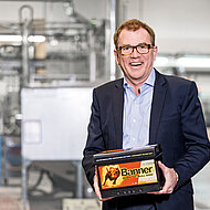 Weltweit mehr als vier Millionen Batterien verkauft