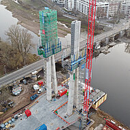 63 m hohe Pylone in Rekordzeit erstellt